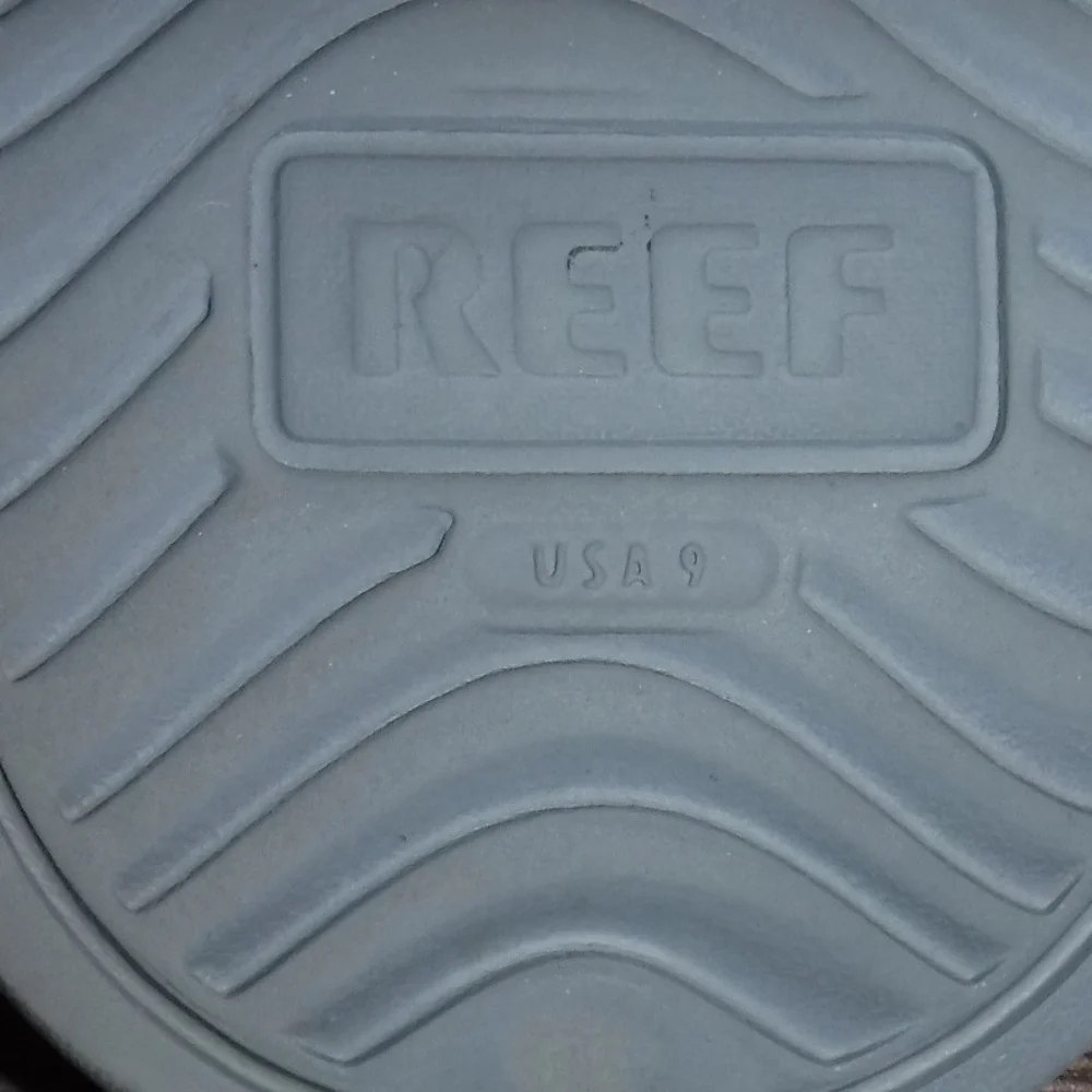 Reef Men's Gray Flip Flops Sandals USA 9‎ Beach Pool Casual Summer Shoes